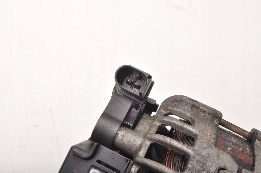 VOLVO V40 II 2.0 D3 150KM ALTERNATOR 31288880