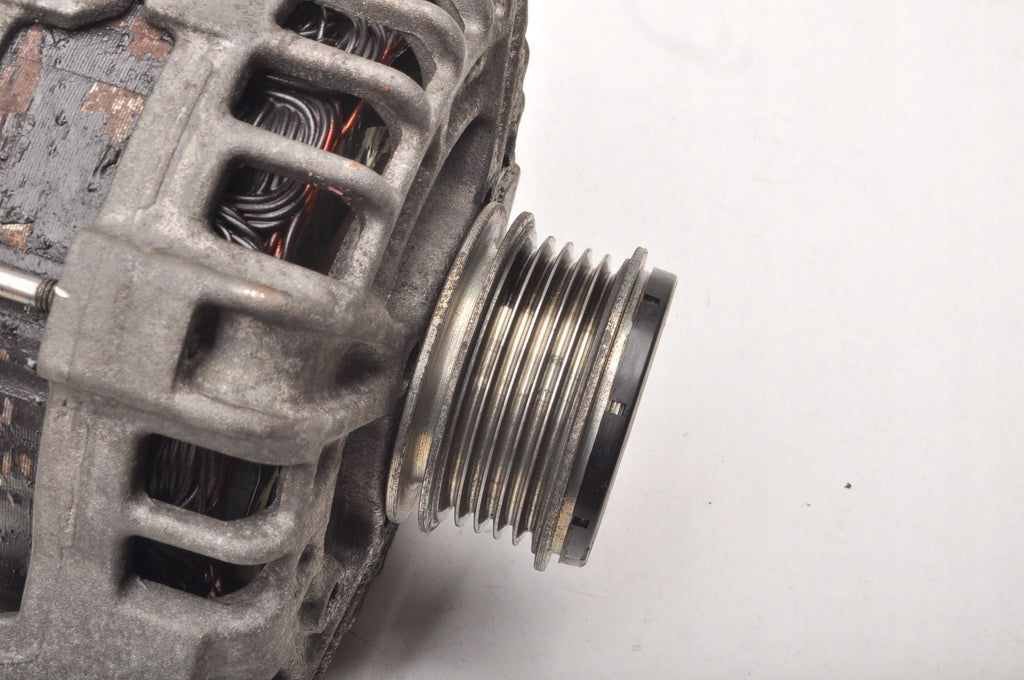 VOLVO V40 II 2.0 D3 150KM ALTERNATOR 31288880