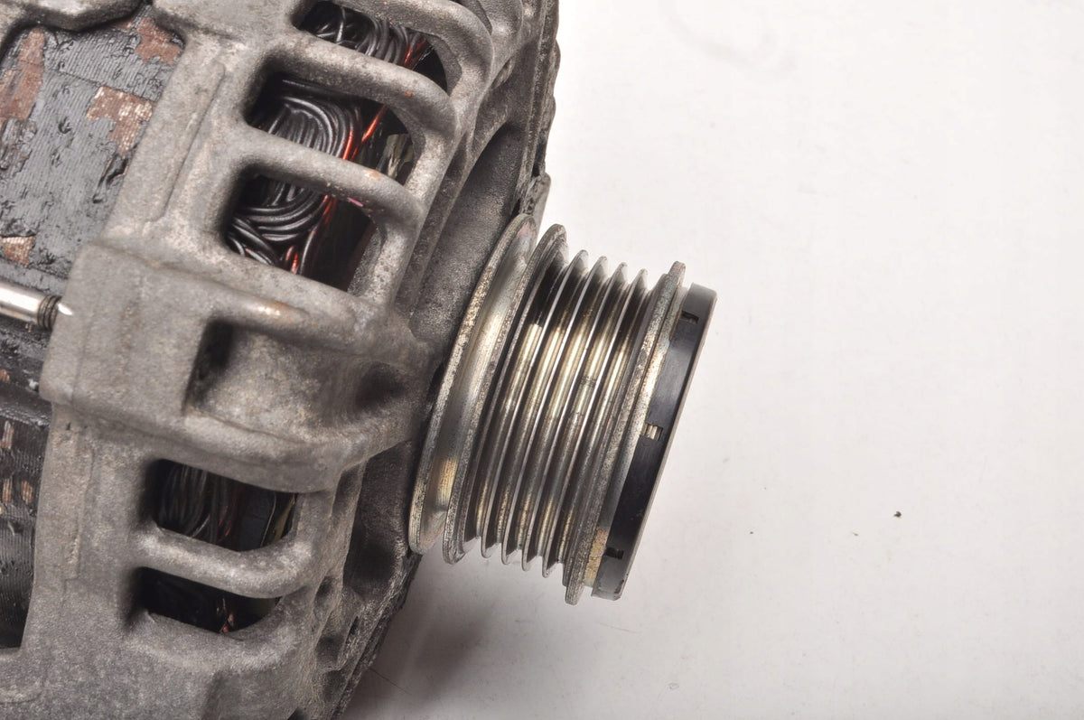 VOLVO V40 II 2.0 D3 150KM ALTERNATOR 31288880