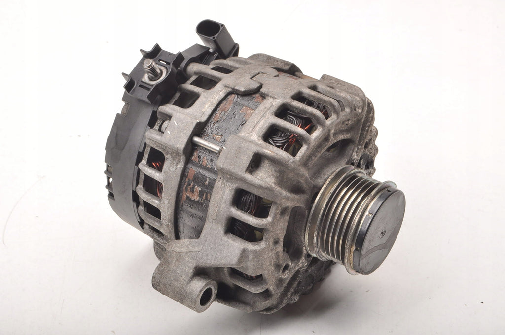 VOLVO V40 II 2.0 D3 150KM ALTERNATOR 31288880