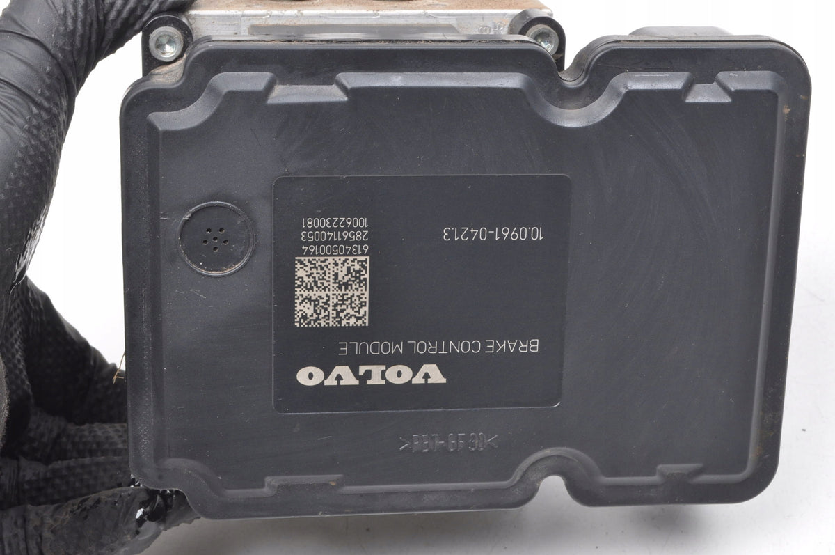 VOLVO V40 II 2.0 D3 150KM PUMP ABS 31317075