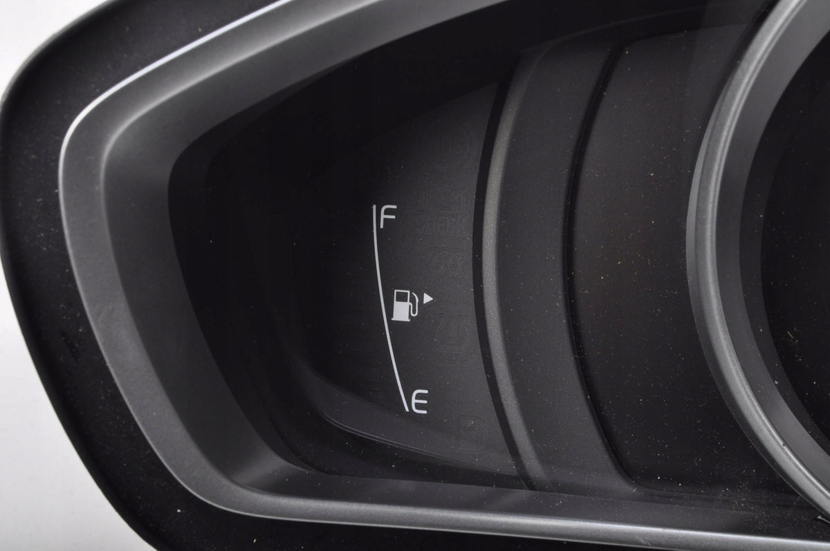 VOLVO V40 II 2.0 D3 COUNTER CLOCKS LIFT 31433515 R-DESIGN