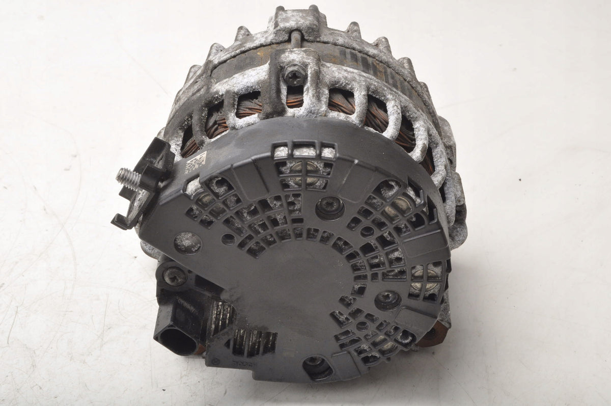 VOLVO V40 II 2.0 D4 190KM ALTERNATOR 30659580