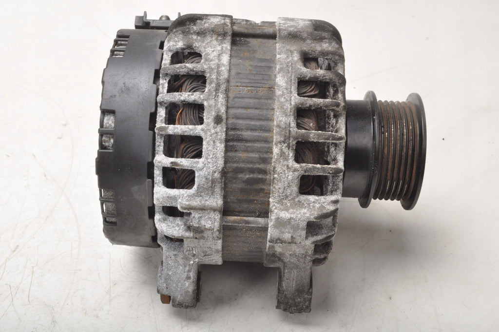 VOLVO V40 II 2.0 D4 190KM ALTERNATOR 30659580