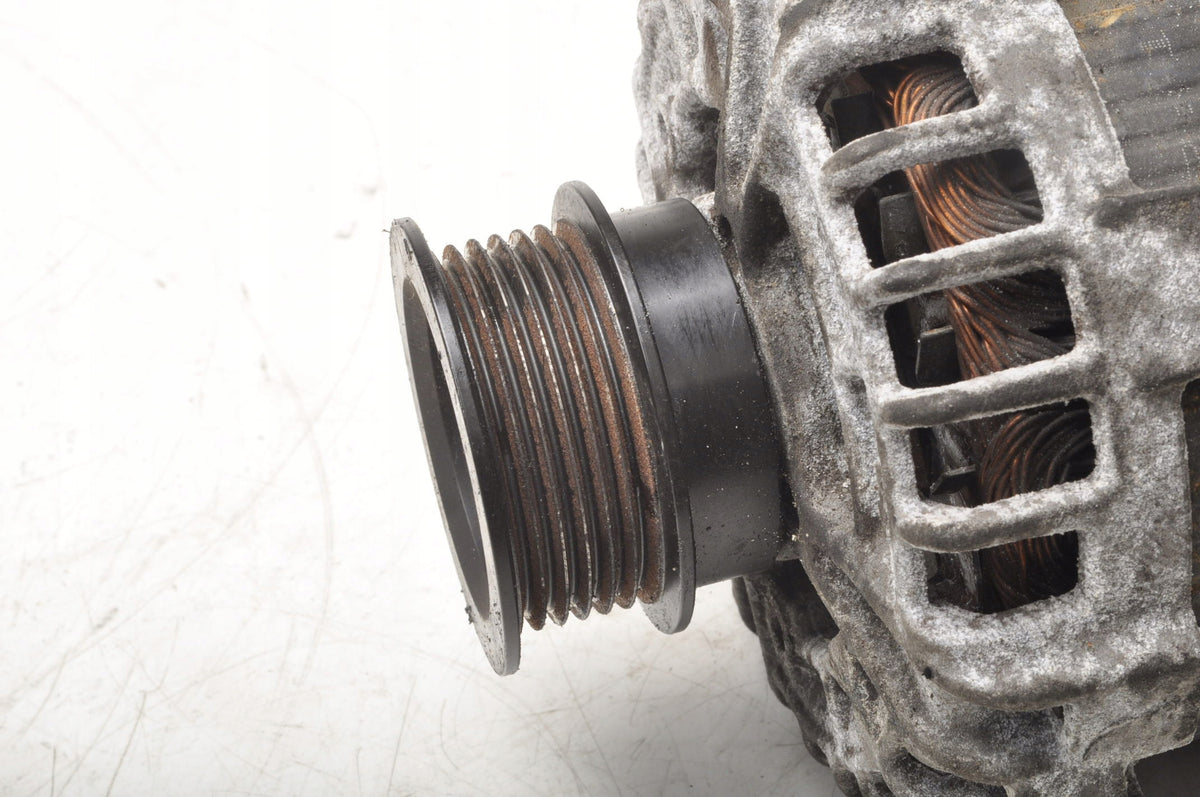 VOLVO V40 II 2.0 D4 190KM ALTERNATOR 30659580