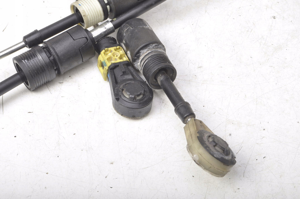VOLVO V40 II 2.0 D4 SHIFT CABLES 31325593