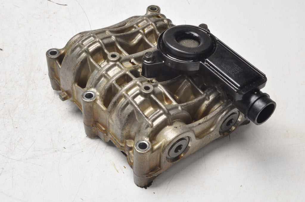 VOLVO V40 II 2.0 T2 OIL PUMP 31321050