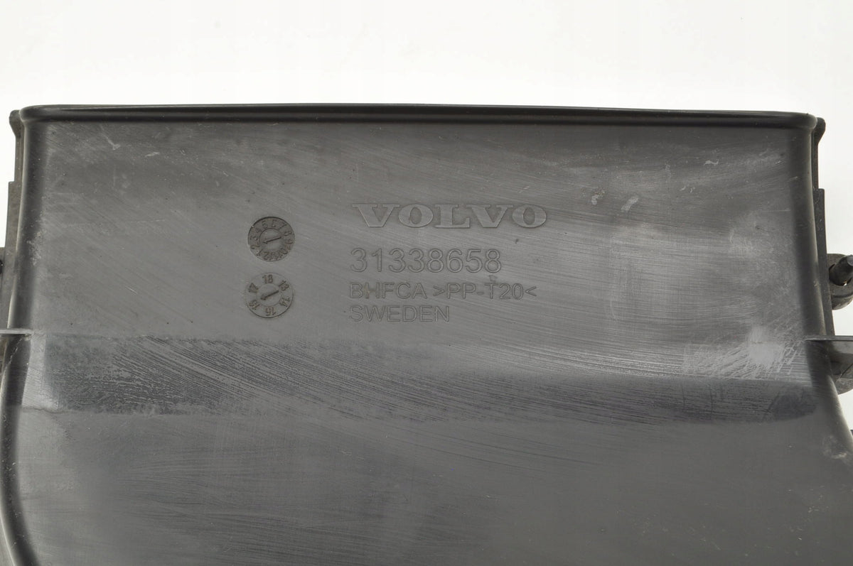 VOLVO V40 II 2.0 T5 245KM AIR INTAKE PIPE 31338658