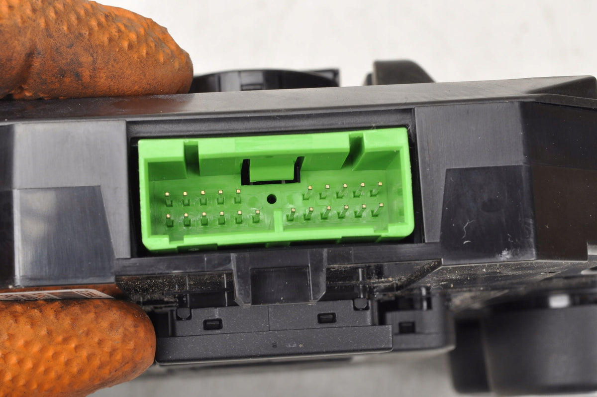 VOLVO V40 II AIR SUPPLY PANEL 31398642