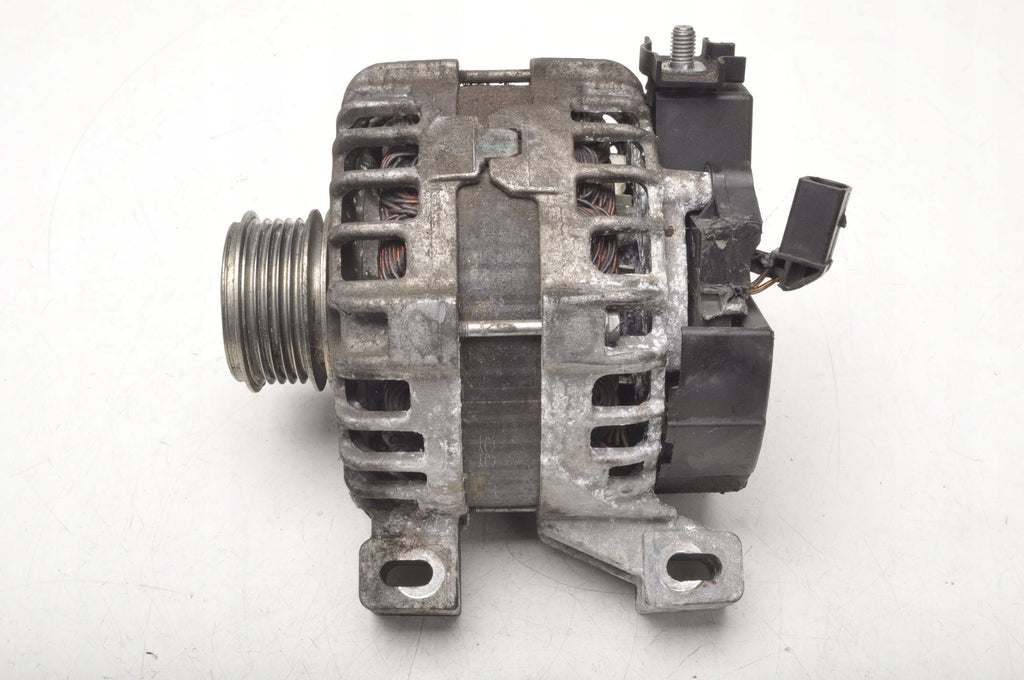VOLVO V40 II ALTERNATOR 31288880