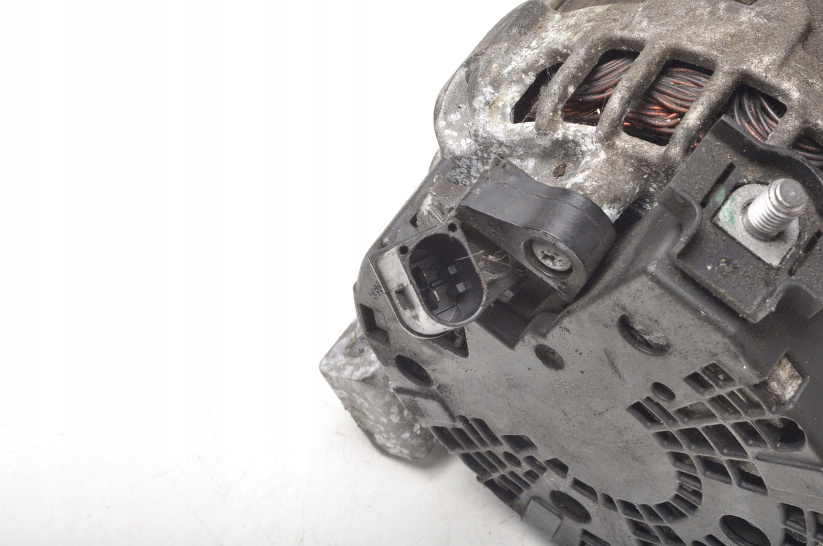 VOLVO V40 II ALTERNATOR 31288880