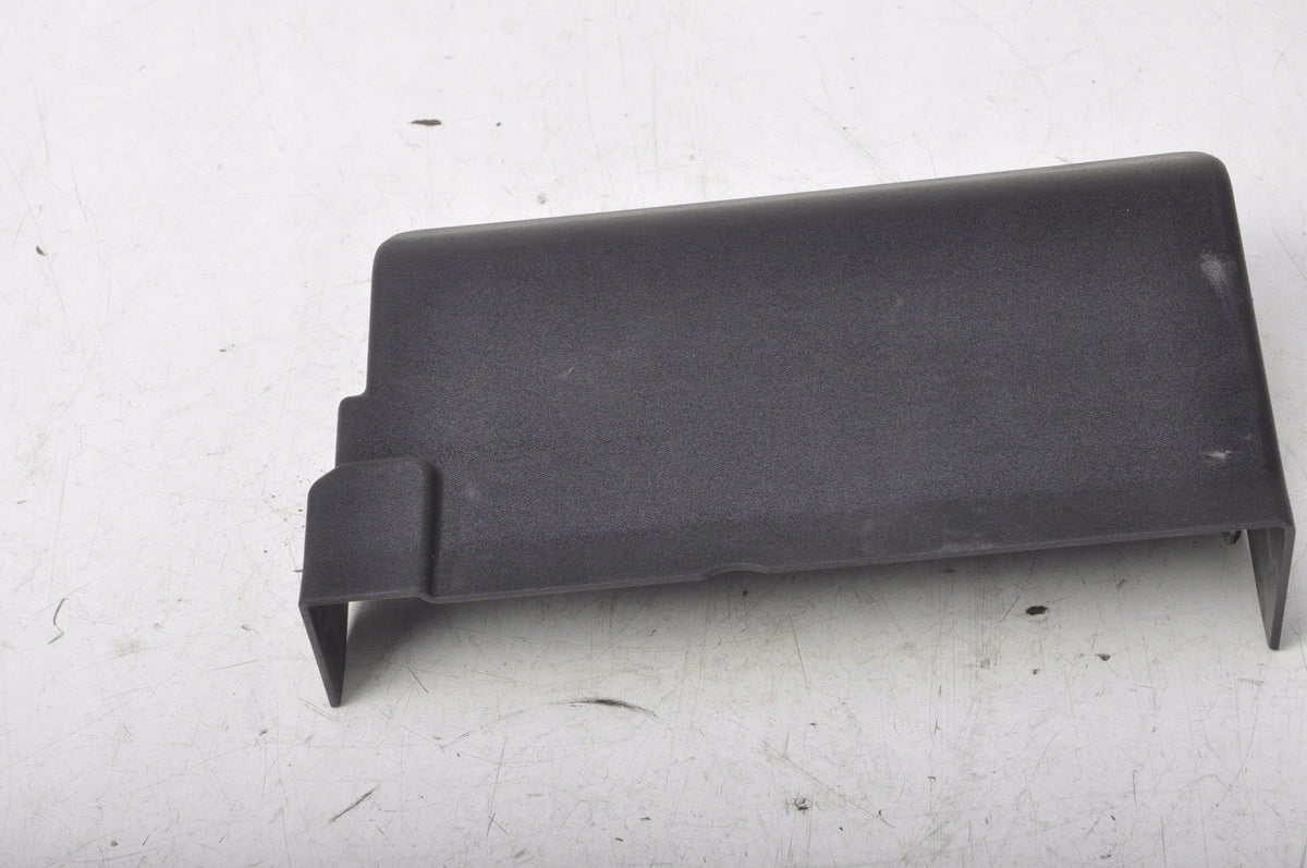 VOLVO V40 II BATTERY COVER 31328974