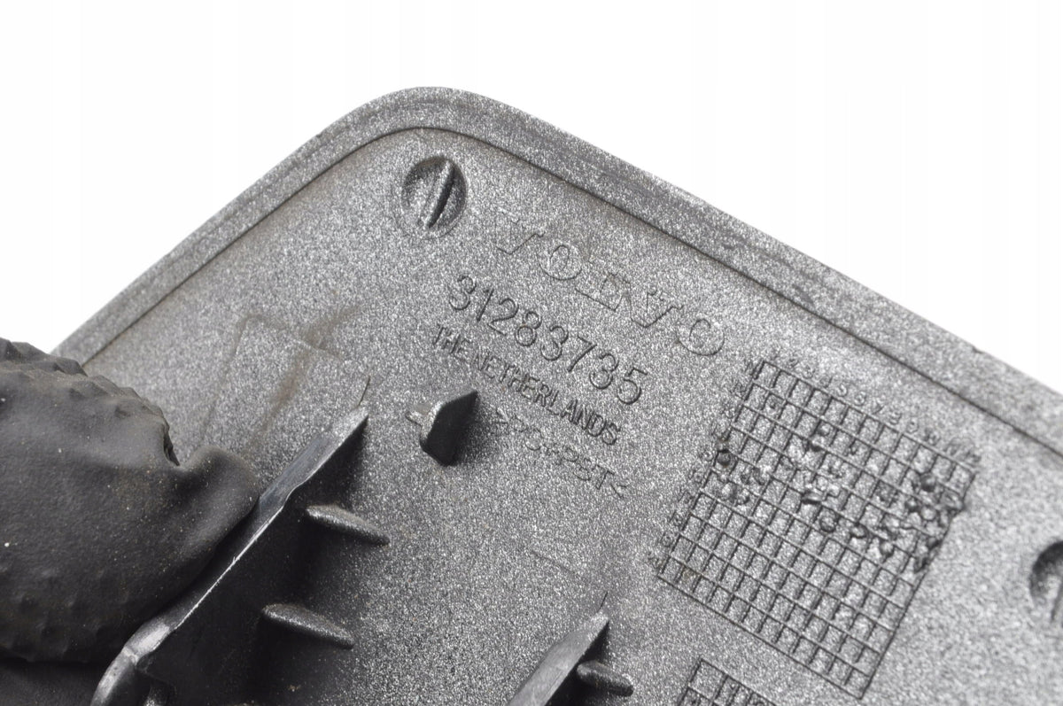 VOLVO V40 II BUMPER WASHER CAP RIGHT 31283735 LIFT