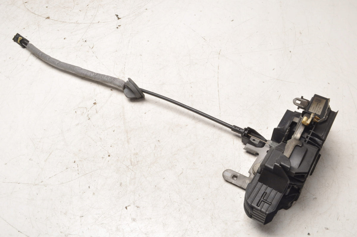 VOLVO V40 II DOOR LOCK LEFT FRONT 31440391