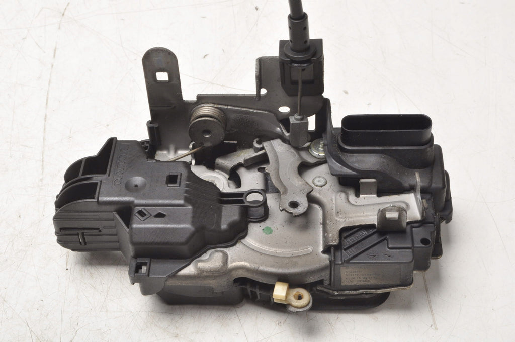 VOLVO V40 II DOOR LOCK LEFT FRONT 31440391