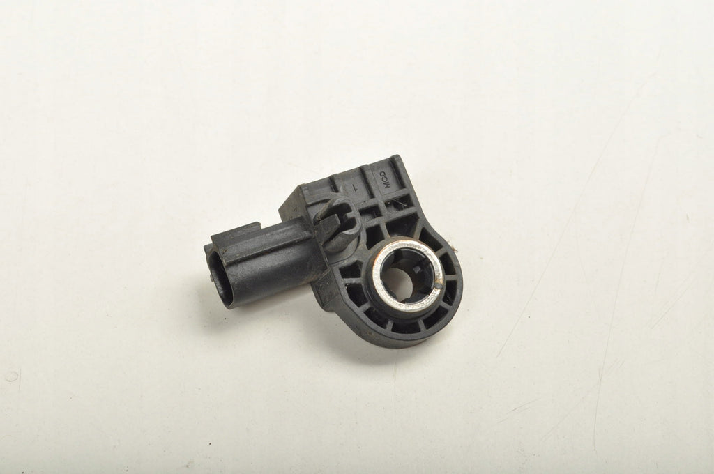 VOLVO V40 II IMPACT SENSOR 31387892
