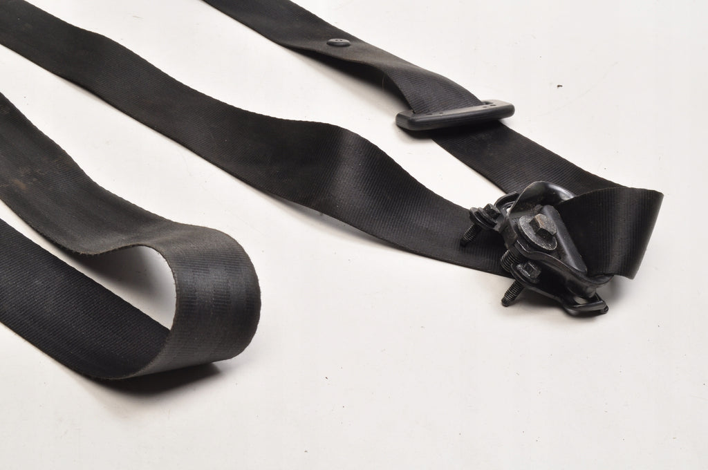 VOLVO V40 II SEAT BELT RIGHT FRONT 31484536