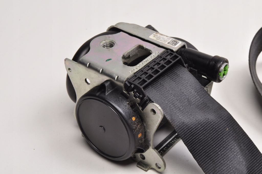 VOLVO V40 II SEAT BELT RIGHT FRONT 31484536