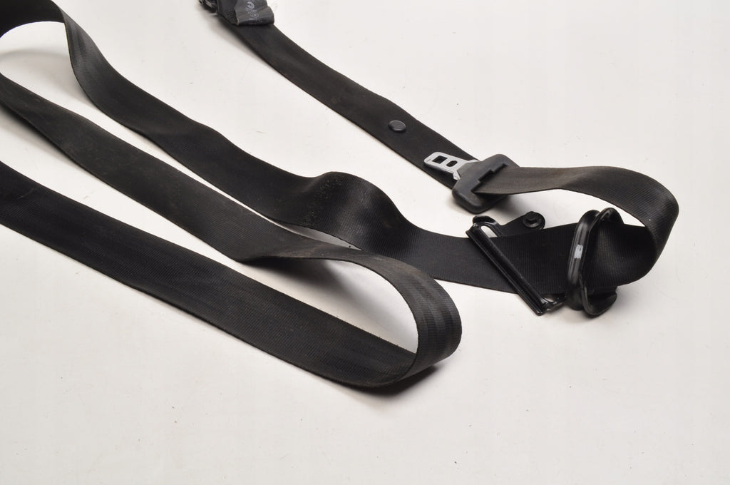 VOLVO V40 II SEAT BELT RIGHT FRONT 31484536