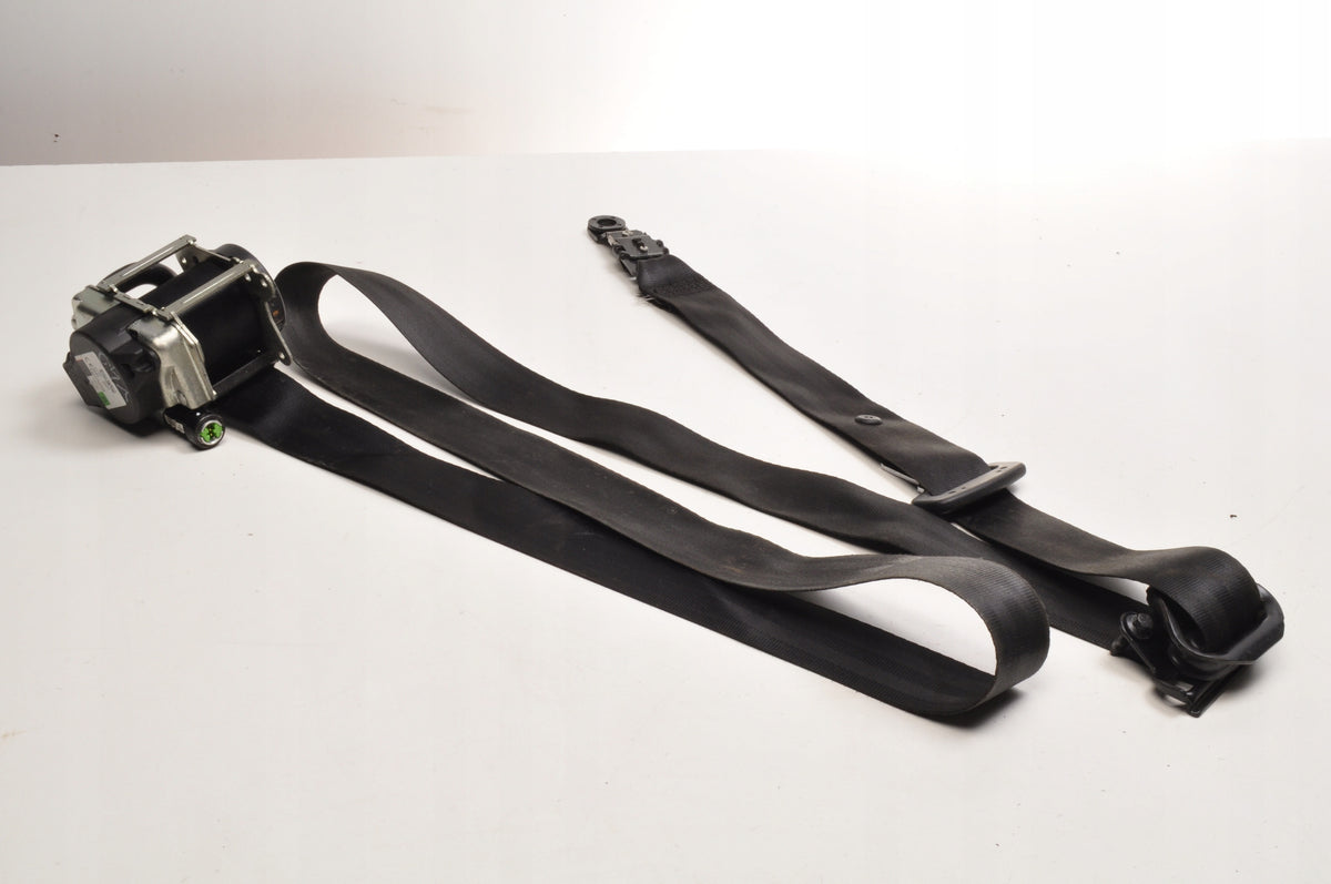 VOLVO V40 II SEAT BELT RIGHT FRONT 31484536
