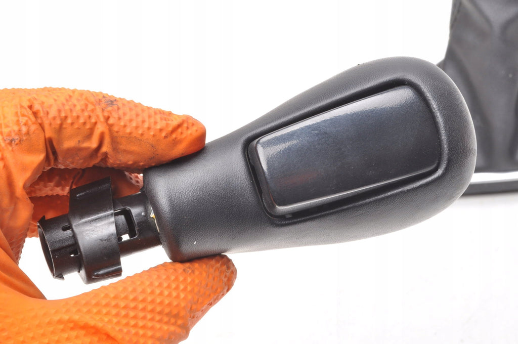 VOLVO V40 II SHIFT BELLOWS KNOB