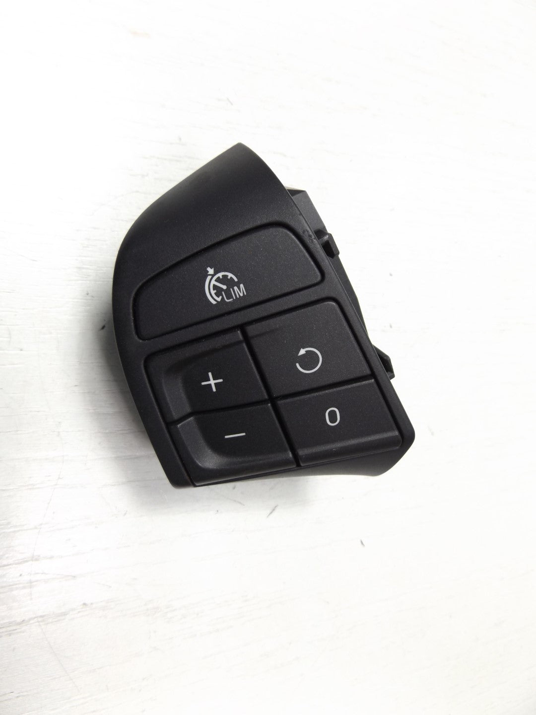 VOLVO V40 II STEERING WHEEL BUTTONS 31334455