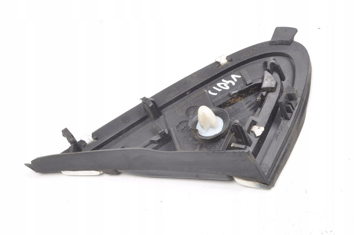 VOLVO V40 II TRIANGLE FENDER GUARD LEFT 31349229