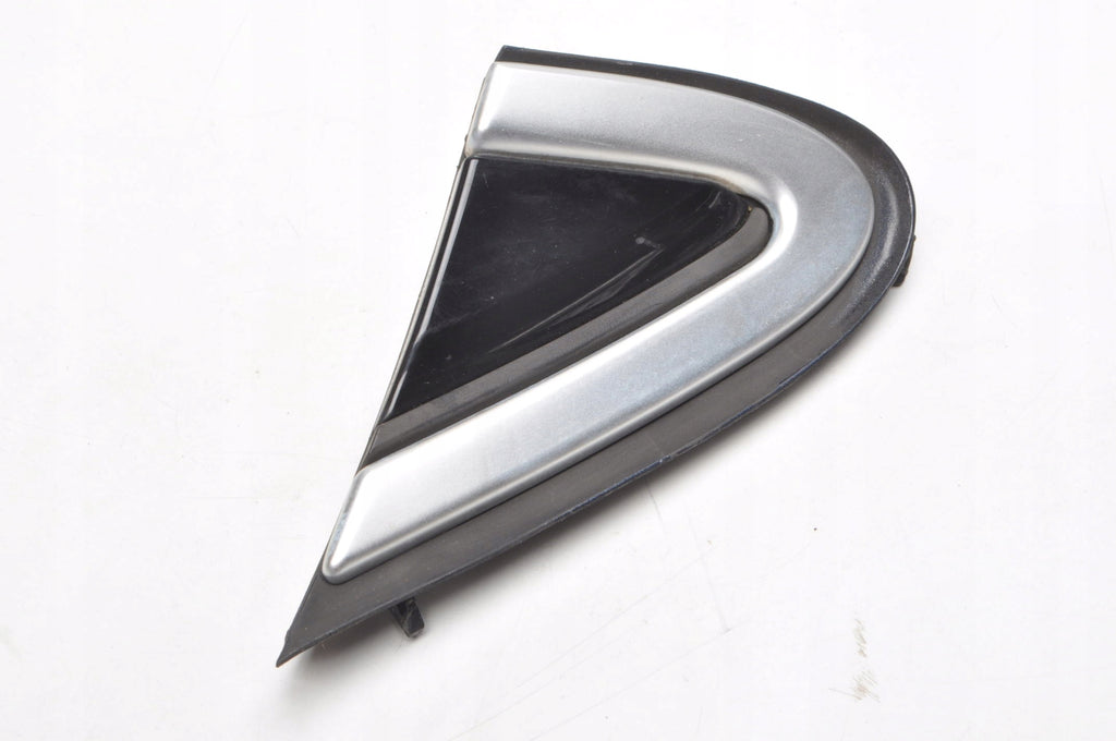 VOLVO V40 II TRIANGLE FENDER GUARD LEFT 31349229