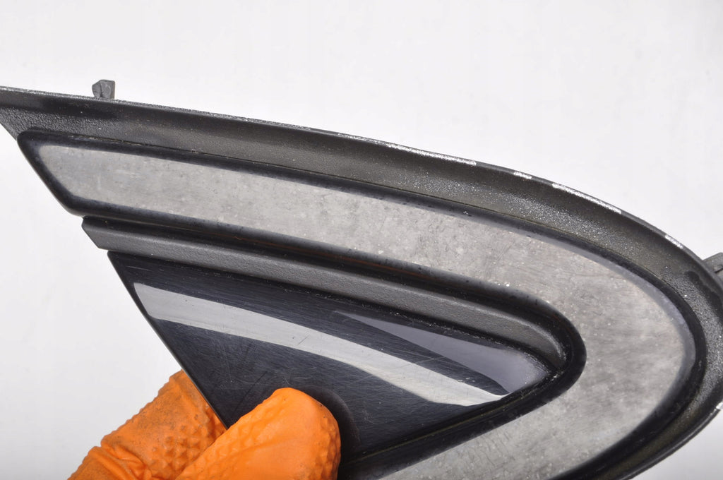 VOLVO V40 II TRIANGLE FENDER GUARD RIGHT 31416474
