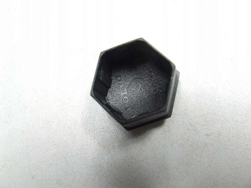 VOLVO V40 XC40 SCREW CAPS FOR RIM WHEEL NUTS