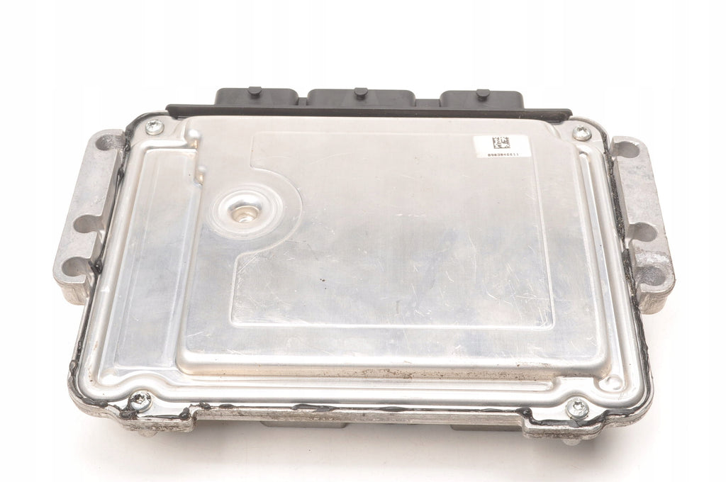 VOLVO V50 COMPUTER ENGINE DRIVER 31272996