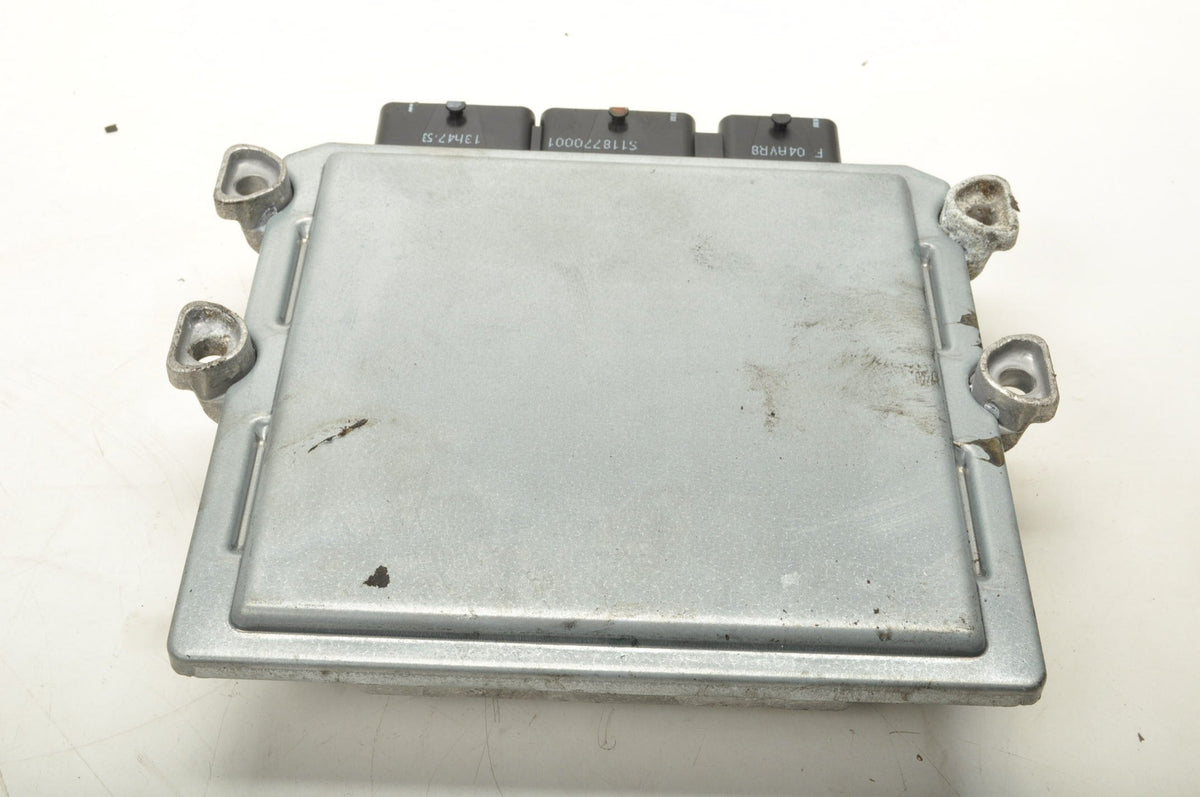 VOLVO V50 S40 C30 C70 2.0 D COMPUTER ENGINE DRIVER 31211071