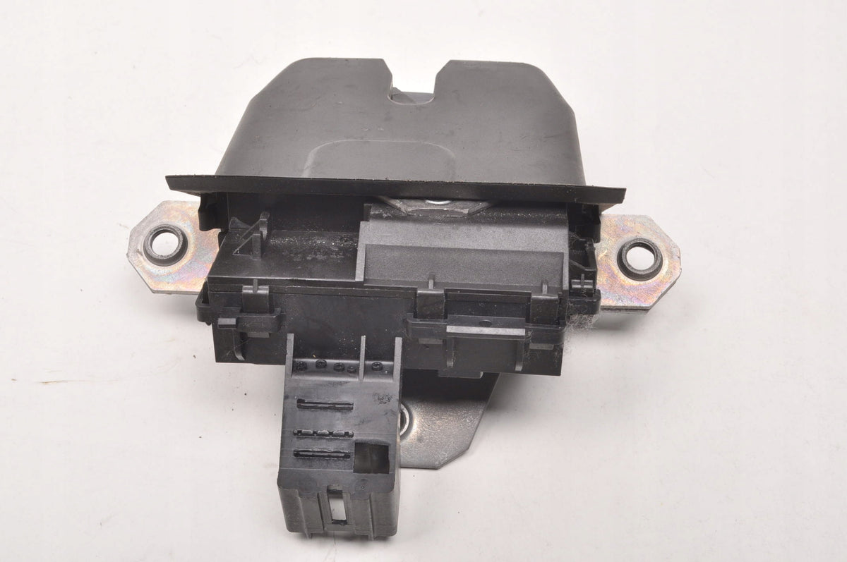 VOLVO V50 STATION WAGON LIFT TAILGATE LOCK 31335047 4PINS