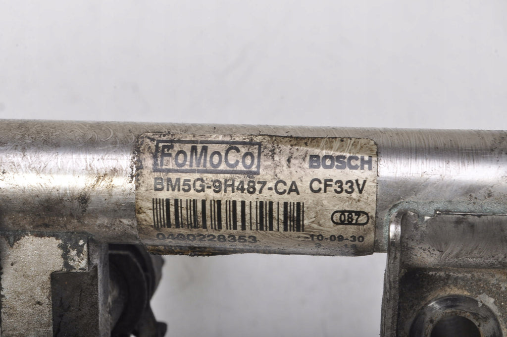 VOLVO V60 1.6 T INJECTION RAIL INJECTION 0261500103