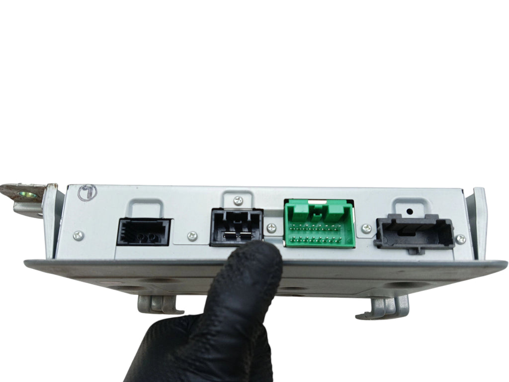 VOLVO V60 AND 31409935 AMPLIFIER