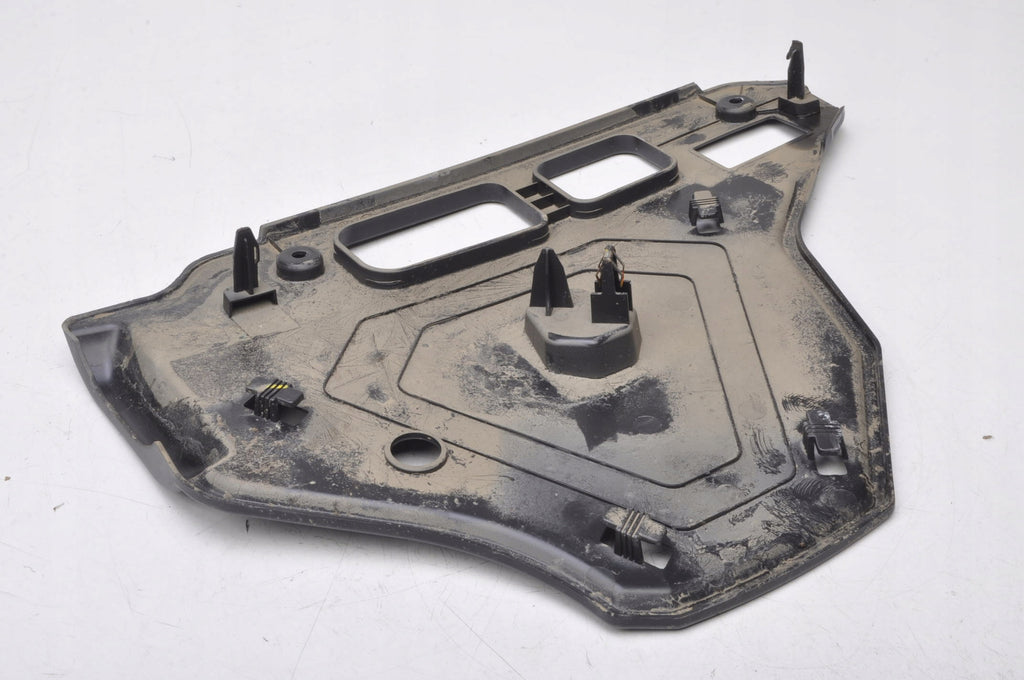 VOLVO V60 II COVER PLASTIC 32277408