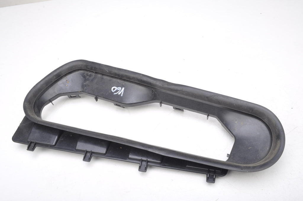 VOLVO V60 II COVER PLASTIC WINDSCREEN 31383080