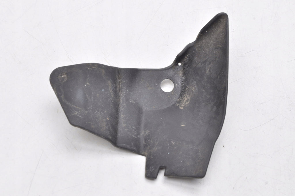 VOLVO V60 II FENDER MOUNT BRACKET 32234526