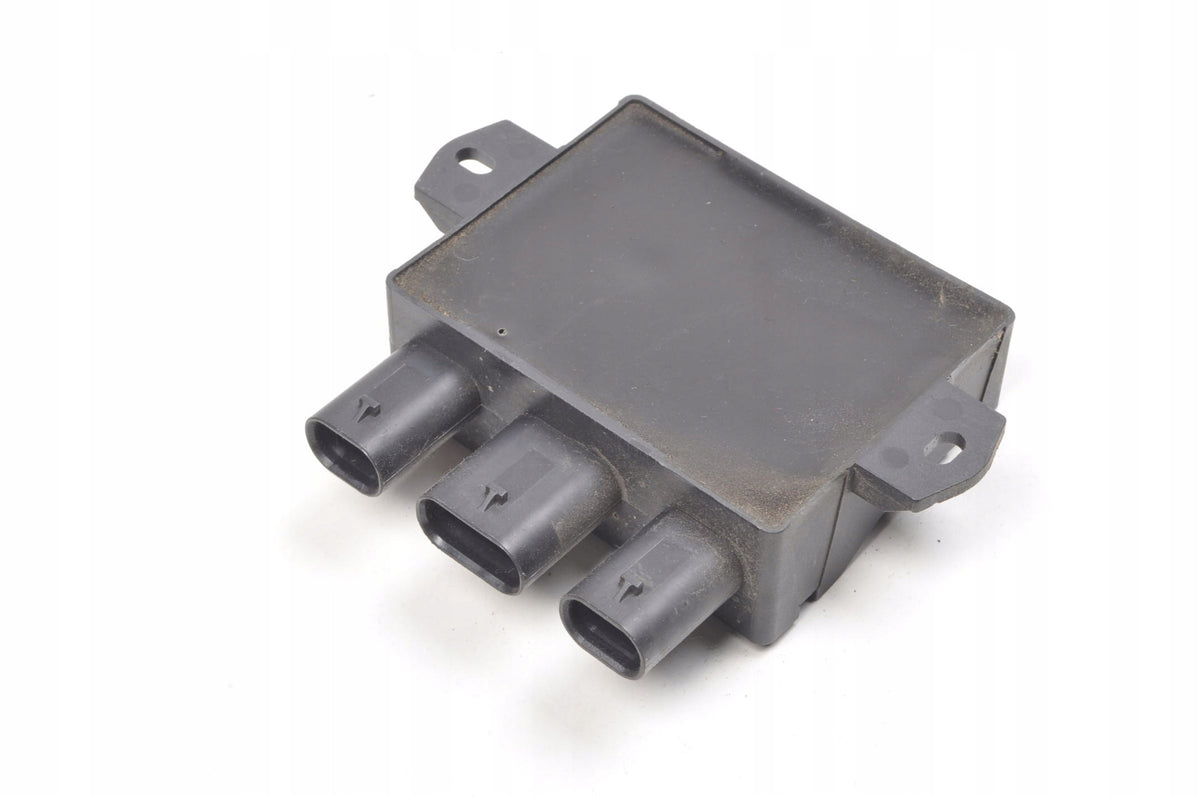 VOLVO V60 II FLAP CONTROLLER MODULE 32137251