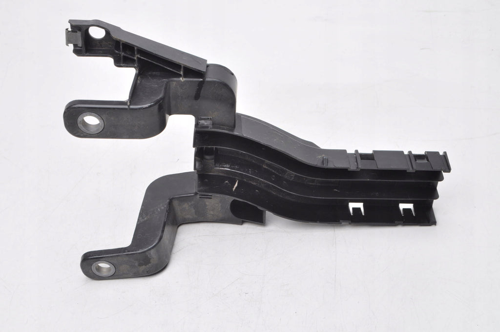VOLVO V60 II MOUNT BRACKET 32212749
