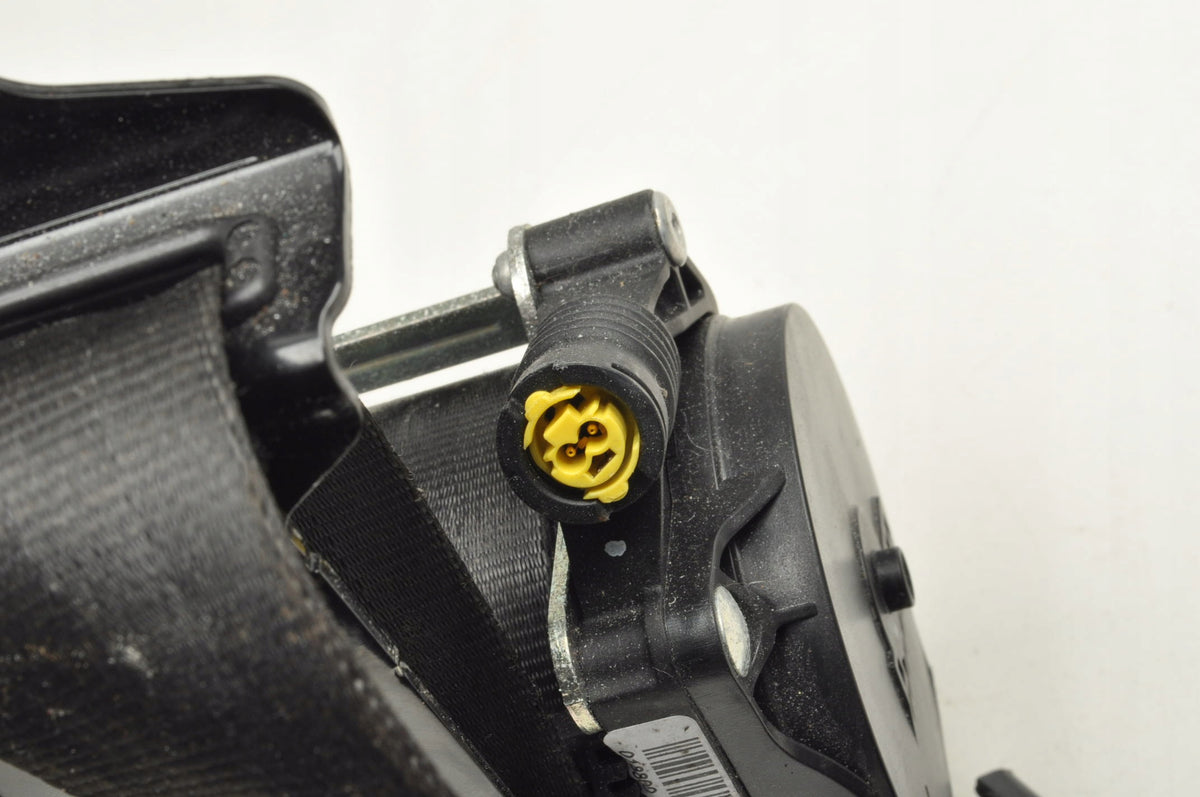 VOLVO V60 II SEAT BELT LEFT FRONT 31462740