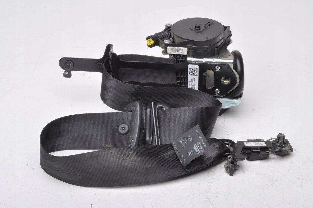 VOLVO V60 II SEAT BELT RIGHT FRONT 32149112