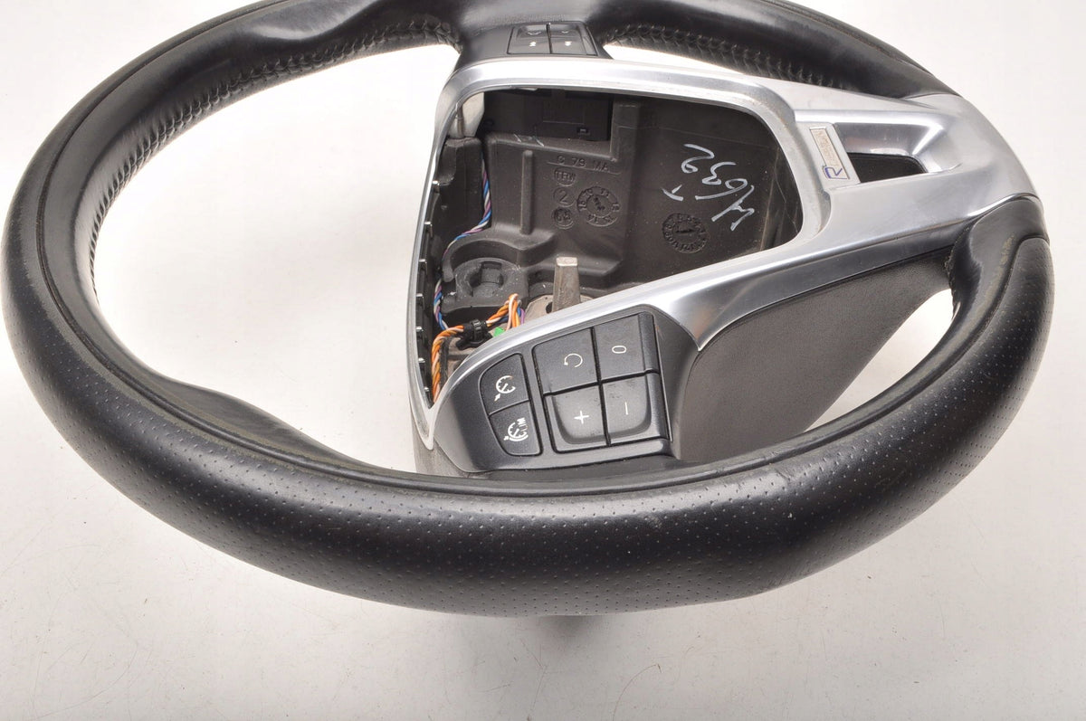 VOLVO V60 MULTIFUNCTION LEATHER STEERING WHEEL