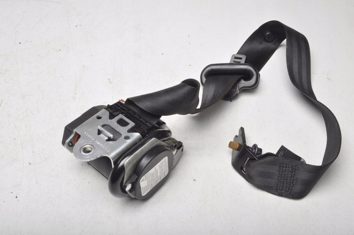 VOLVO V60 SEAT BELT LEFT REAR 2 ROW 39800487