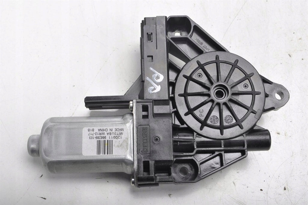 VOLVO V60 WINDSCREEN MOTOR RIGHT FRONT 966269-103