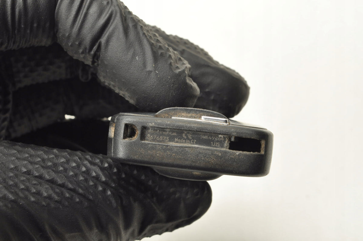 VOLVO V60 XC60 XC70 II V70 III S80 REMOTE CONTROL KEY 8676873 GROTTO