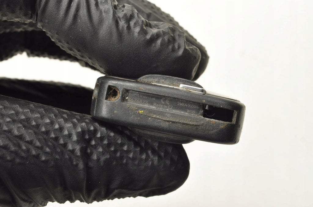 VOLVO V60 XC60 XC70 II V70 III S80 REMOTE CONTROL KEY 8676873 GROTTO