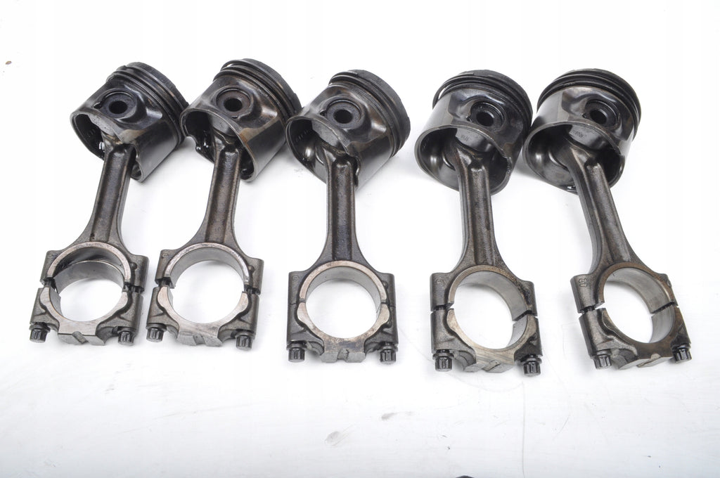 VOLVO V70 2.4 D5 185KM D5244T4 PISTON WITH CONNECTING ROD