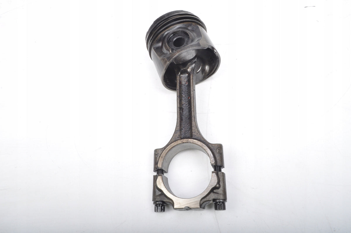 VOLVO V70 2.4 D5 185KM D5244T4 PISTON WITH CONNECTING ROD