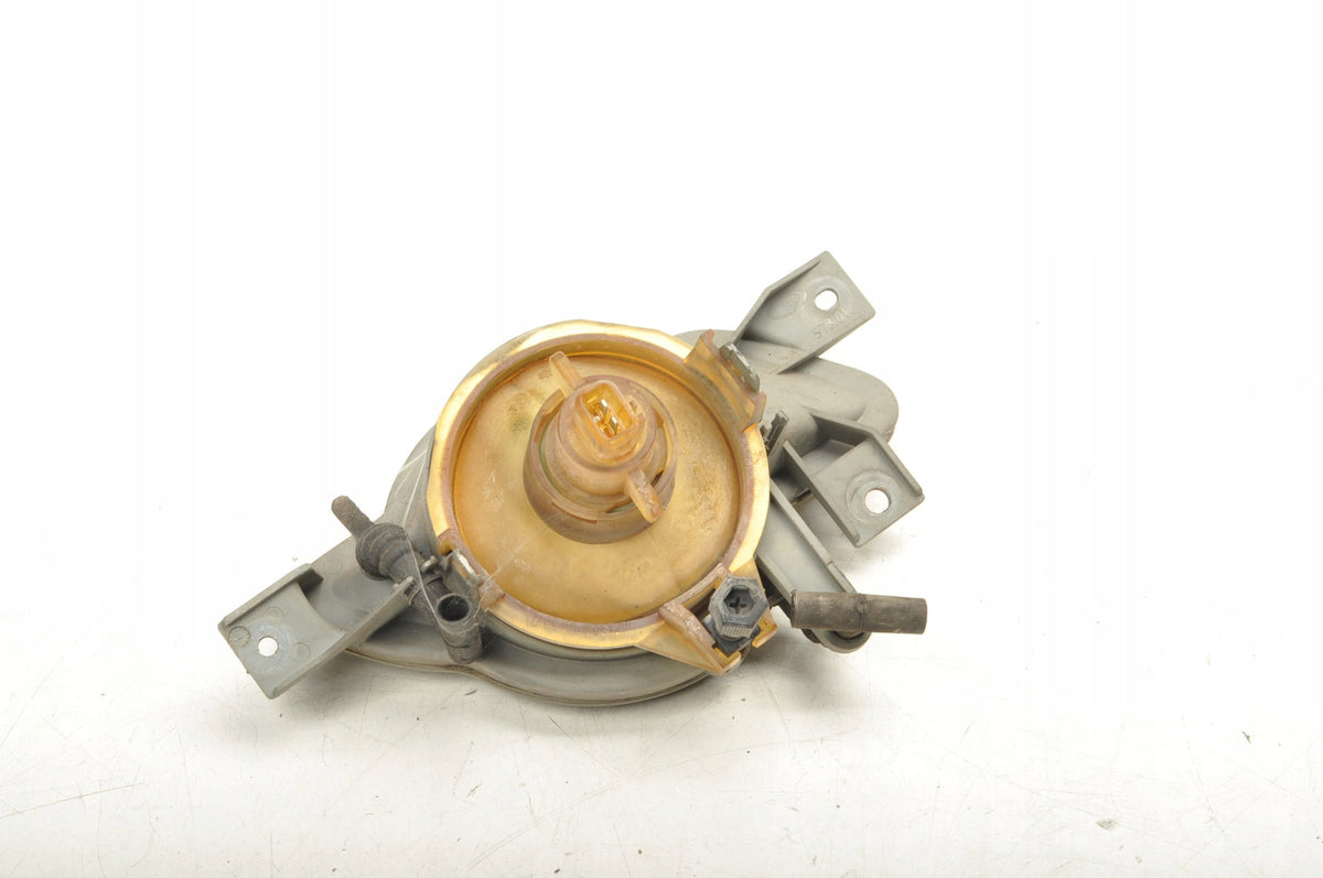 VOLVO V70 II HALOGEN LEFT 8620228